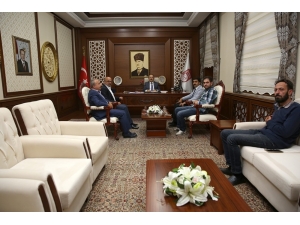 Eczacılar Odası Bölge Başkanlığı Heyeti Vali Pehlivan’ı Ziyaret Etti