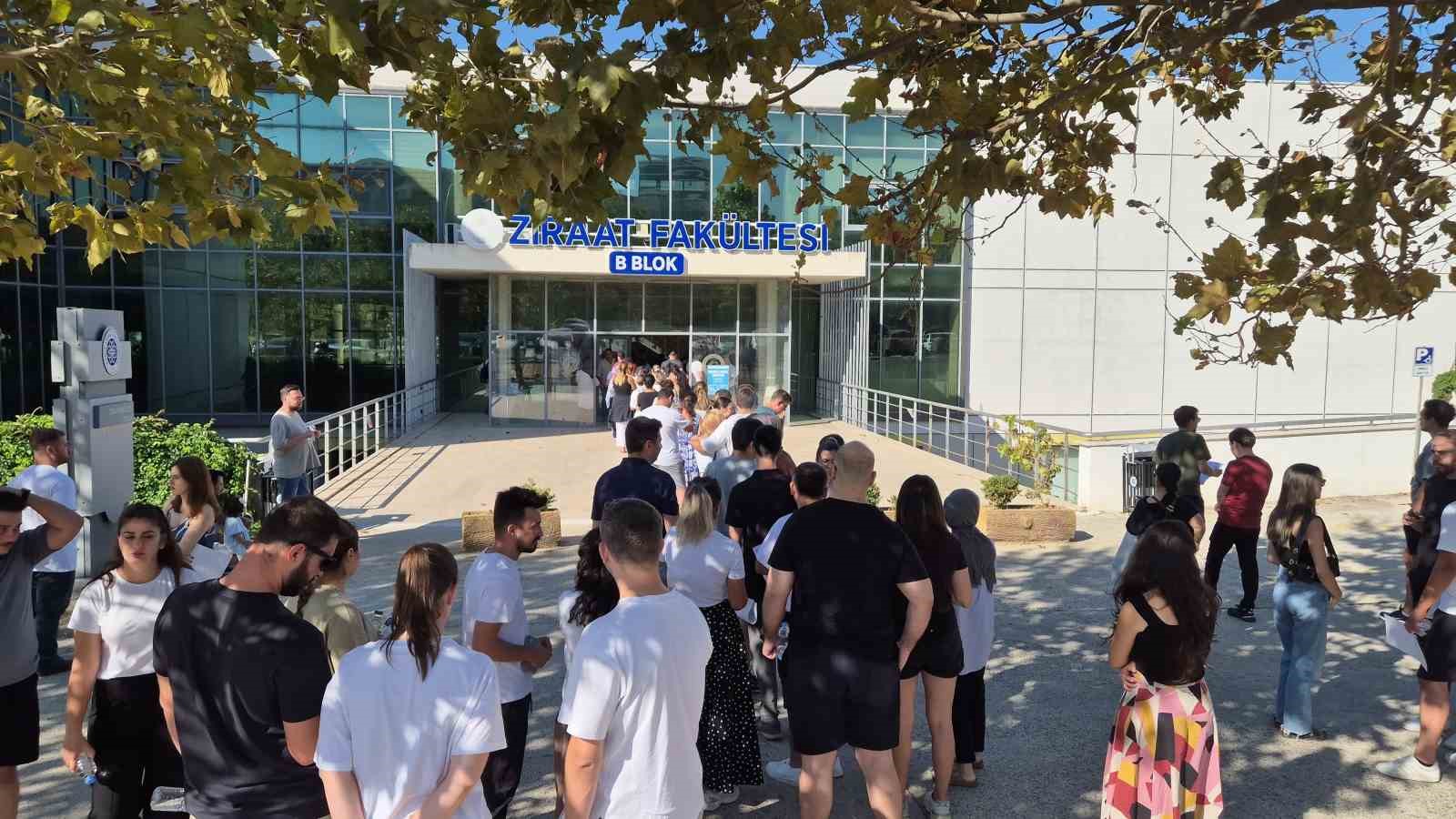 tekirdag-da-kpss-heyecani-universitede-yogunluk-yasandi