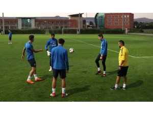 Ertuğrul Sağlam: "Atiker Konyaspor Maçıyla Beraber Tekrardan Ayağa Kalkacağız"