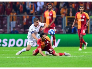 Uefa Şampiyonlar Ligi: Galatasaray: 3 - Lokomotiv Moskova: 0 (Maç Sonucu)