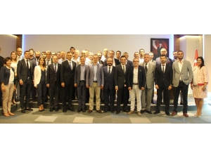 Üroloji Doktorlarına Yeni Yöntemler Anlatıldı