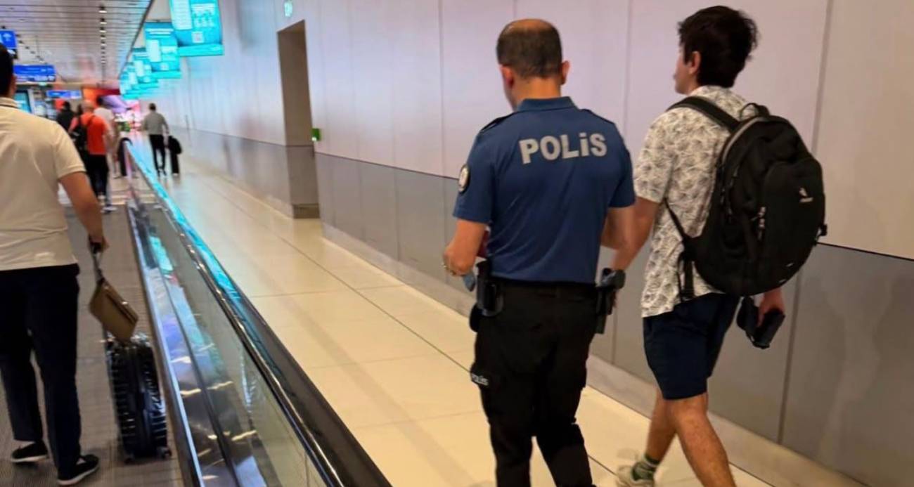 komedyen-deniz-goktas-in-babasi-polis-memurunun-sehit-edildigi-olaylara-karismis