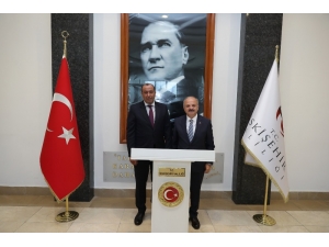 Vali Çakacak, Kvk Kurul Başkanı Bilir’i Kabul Etti