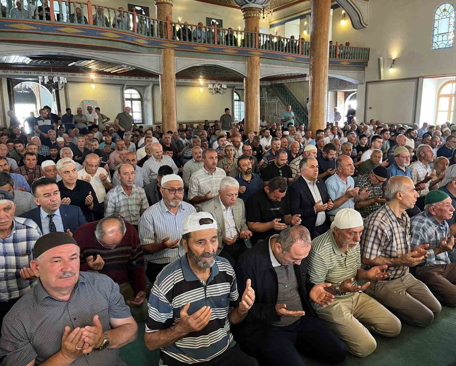 corum-da-sehitler-dualarla-yad-edildi