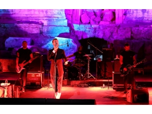 Side Festivali’nde Cem Adrian Konseri