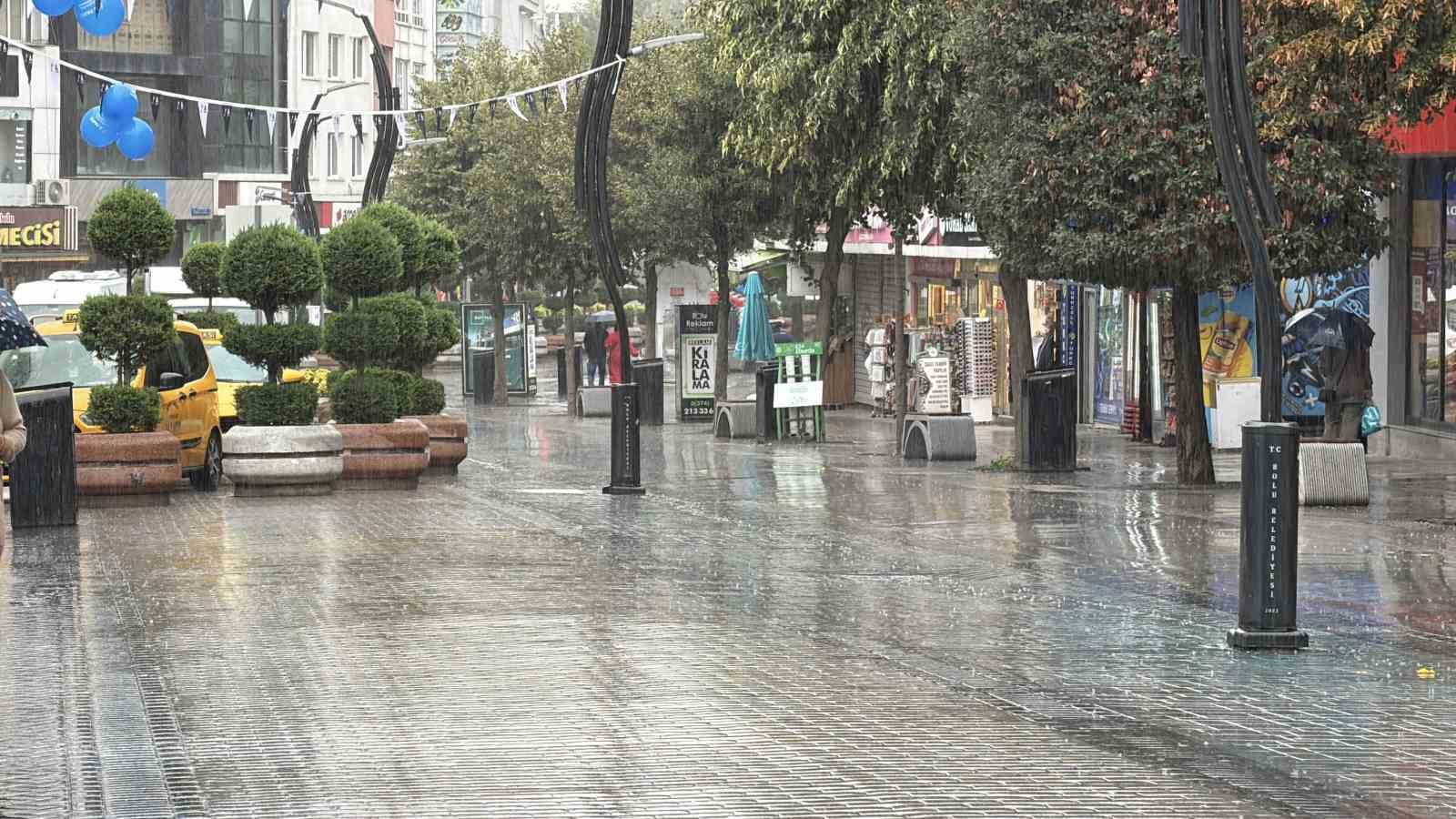 bolu-da-saganak-yagis-hayati-olumsuz-etkiliyor