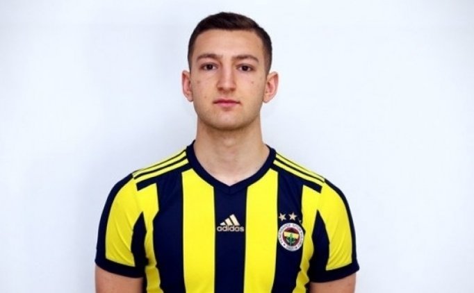 19'unda Futbolu Bıraktı, Fenerbahçe'ye Teşekkür Etti!
