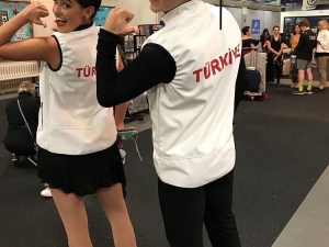 Abd’den Madalya İle Döndü