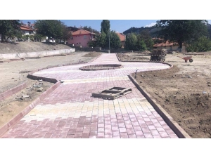 Eskigediz’de Peyzaj Ve Kilitli Parke Taşı Çalışmaları