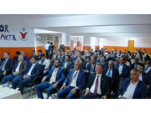 Erciş’te İlköğretim Haftası Etkinliği