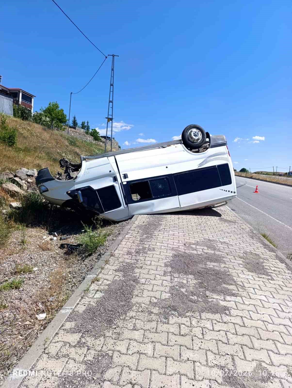 minibus-takla-atti-1-yarali