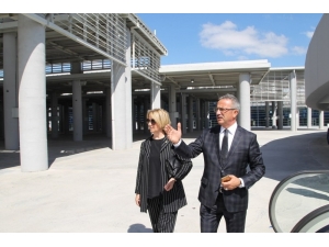 Milletvekili Zeybek’ten Mevlana Modern Pazarına Tam Not