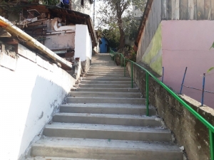 İzmit’te Yol Çalışmaları Devam Ediyor