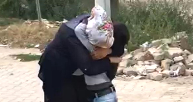 5 Gündür Kayıp Olan Muhammed, Annesini Görünce Koşarak Sarıldı
