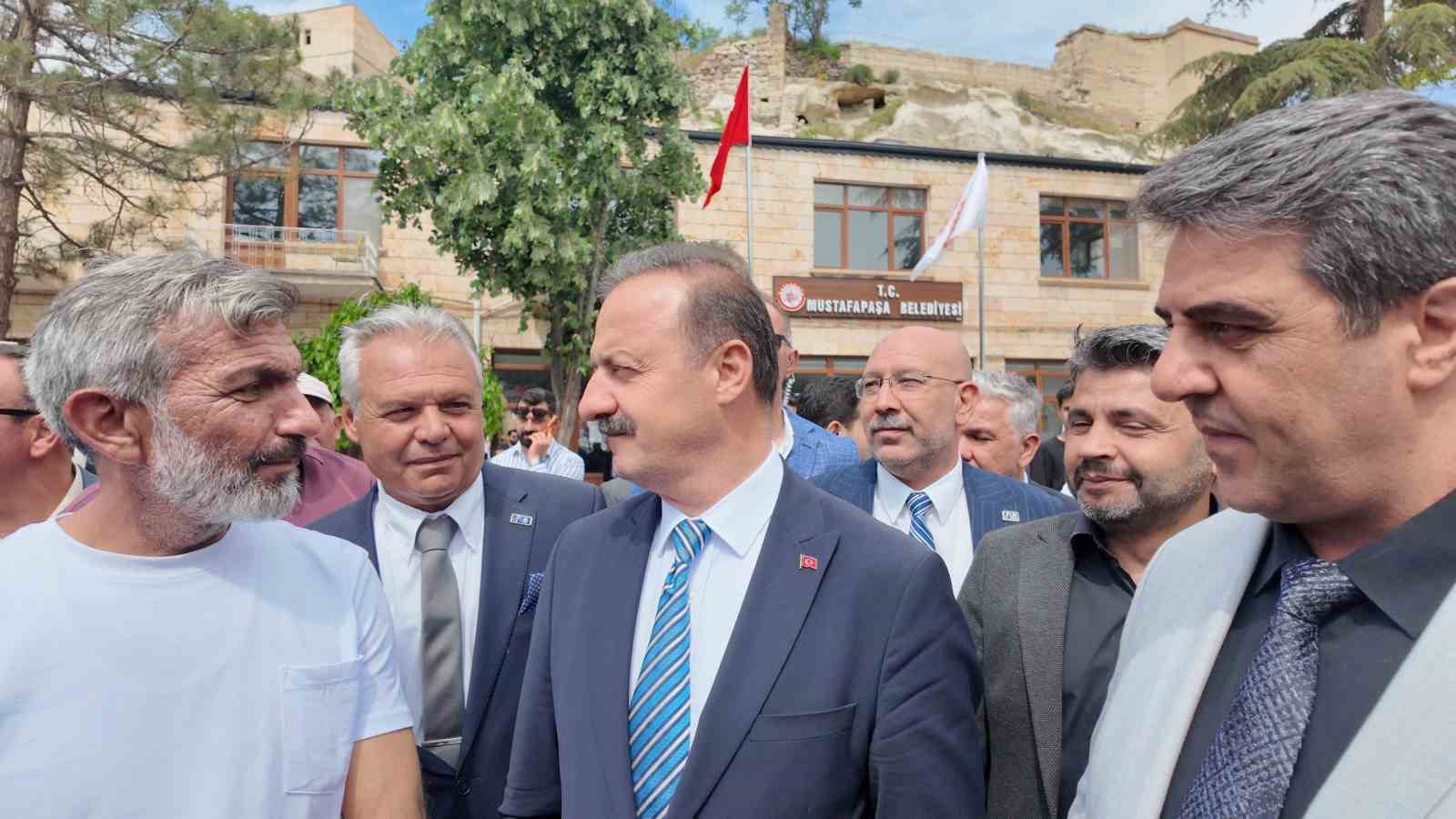 agiralioglu-mustafapasa-beldesi-nde-vatandasla-bulustu