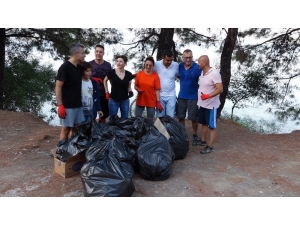 Marmaris’te ‘Yürü Ve Temizle’ Etkinliği