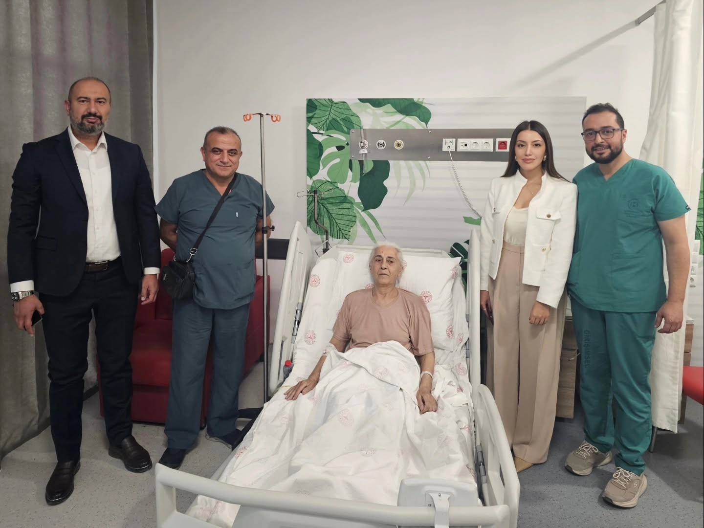 nigde-de-bir-ilk-safra-yolu-tasina-ameliyatsiz-mudahale