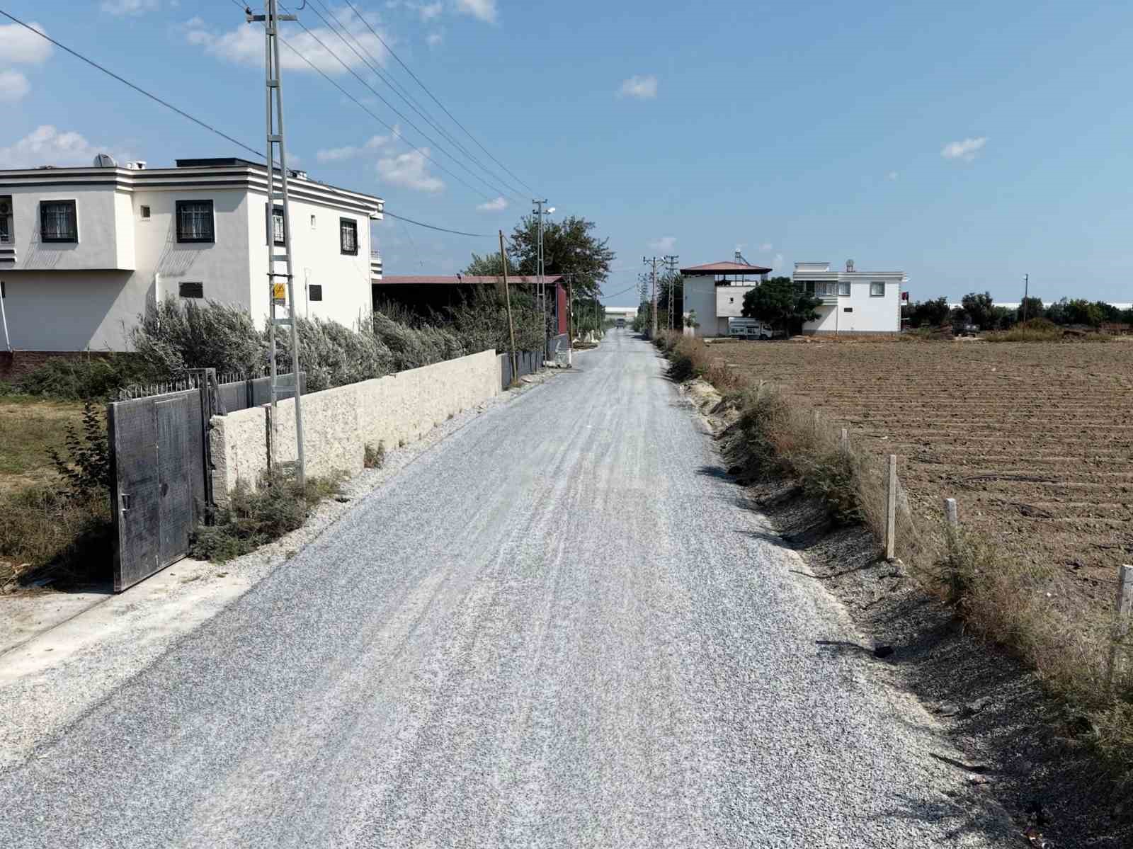 tarsus-ta-tarimsal-ulasim-icin-4-bin-200-metrelik-yol-yenilendi