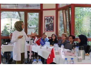 “Unutkanlık Alzheimer Hastalığın İlk Belirtisi Olabilir”