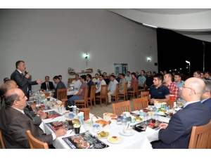 Vali Büyükakın Deneyimlerini Kaymakam Adayları İle Paylaştı