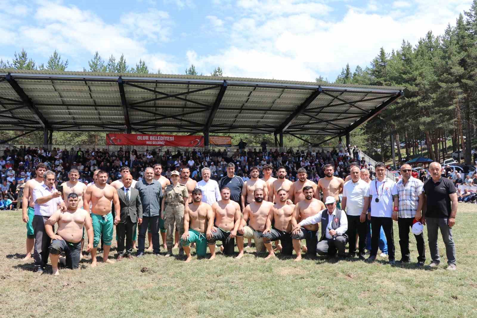 akdag-karakucak-guresleri-nin-baspehlivani-kenan-gor-oldu