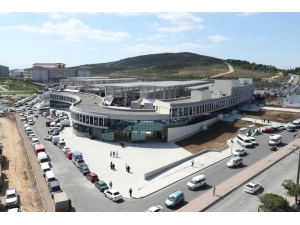 Gebze’nin Cuma Pazarı Yeni Yerine Kavuştu