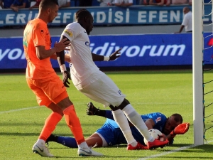 Spor Toto Süper Lig: Kasımpaşa: 1 - Aytemiz Alanyaspor: 2 (Maç Sonucu)