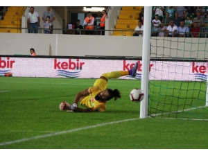 Geçen Sezon Gomis, Şimdi Rodrigues Kaçırdı