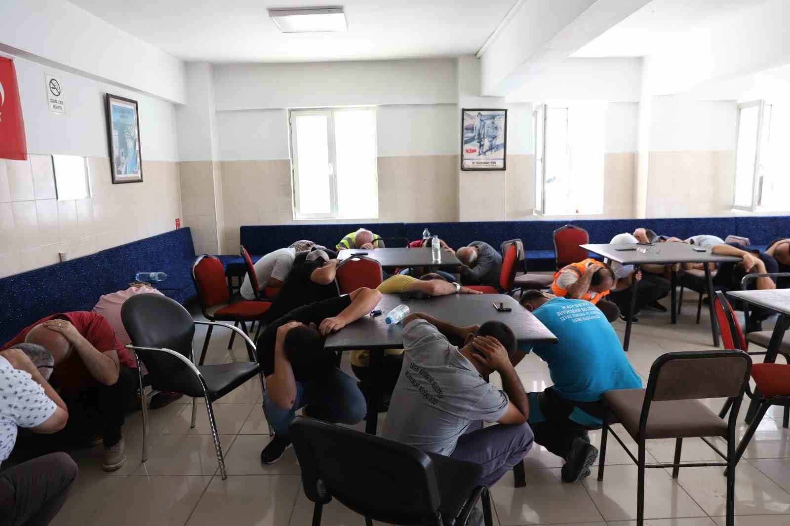 buyuksehir-den-ek-hizmet-binasinda-deprem-ve-yangin-tatbikati