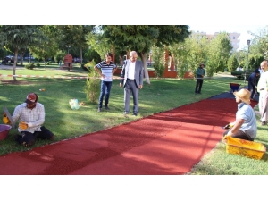 Haliliye’de Parklarda Çalışmalar Sürüyor