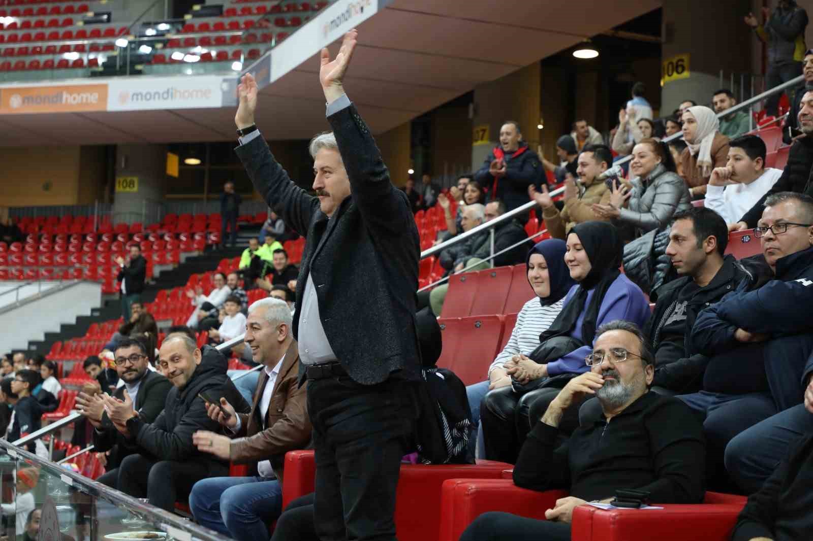 baskan-palancioglu-sehrin-takimina-hep-birlikte-sahip-cikalim