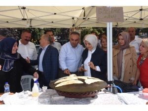 Kadınlar Çocuklar İçin El Ele