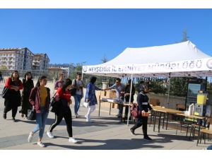 Nevşehir Emniyeti Nevü Öğrencilerine Hoş Geldin Standı Açtı