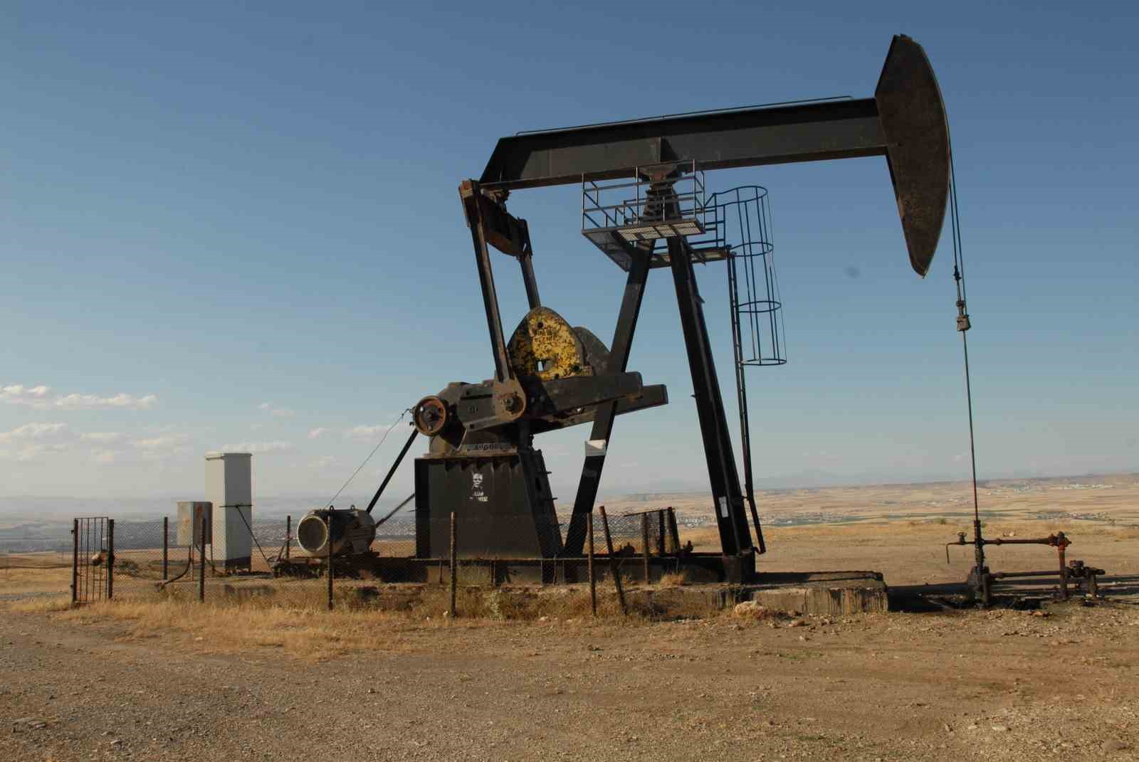 brent-petrol-arz-endisesiyle-93-dolara-yukseldi