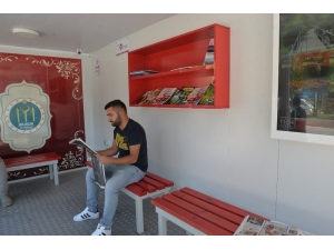 6k Akıllı Duraklar Vatandaşlara Hizmet Vermeye Devam Ediyor