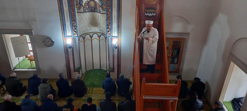 diyanetten-genclere-ve-ailelere-cagri-evliligi-kolaylastirin