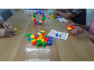 Alzheimer Hastaları Birbirine Umut Oluyor