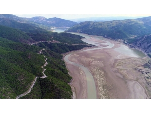 Türkiye’nin En Büyük 5. Barajında Hayrete Düşüren Manzara