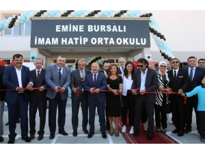 Taşova’da Emine Bursalı İmam Hatip Ortaokulunun Açılışı Yapıldı