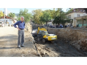 Burhaniye’de Sel Baskınına Kanallı Önlem