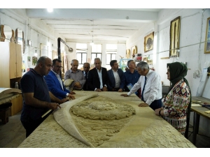 Başkan Günaydın, Ahşap Sanat Merkezini İnceledi