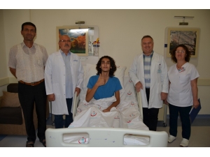 Göğüs Çöküklüğü Olan Genç, 18 Yıl Sonra Sağlığına Kavuştu