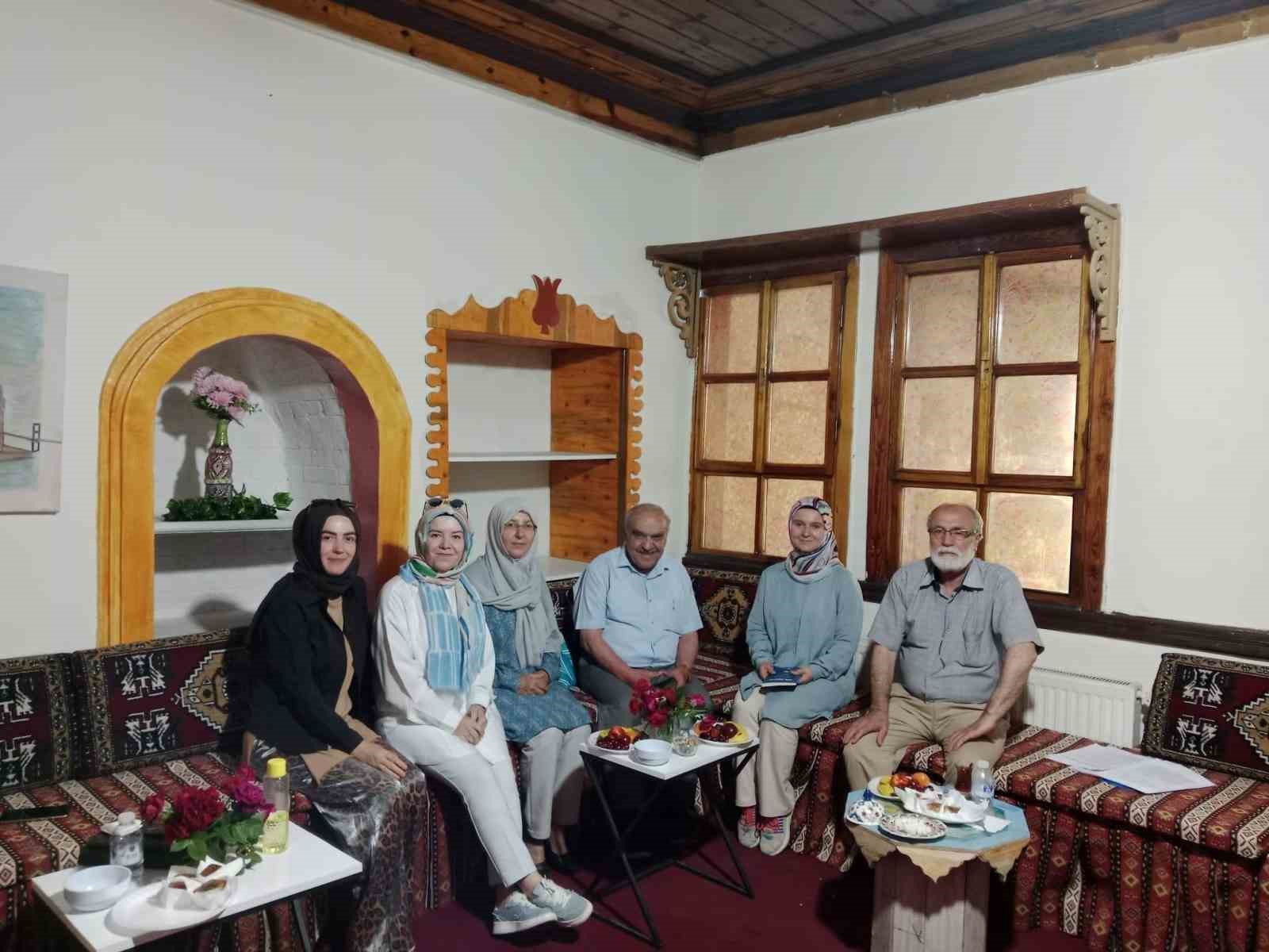 kutahya-da-bosa-akan-sular-belgesel-oluyor