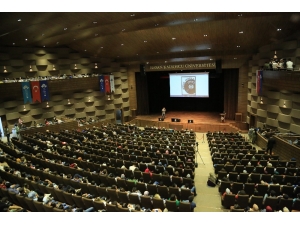Akbaba Ve Gültekin’den Yeni Öğrencilere Önemli Seminer