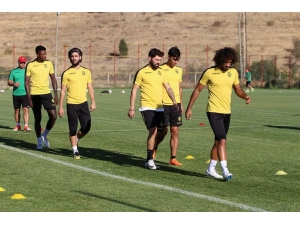 Evkur Yeni Malatyaspor’da Medipol Başakşehir Mesaisi Başladı