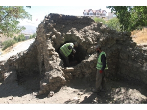Harabe Halindeki 400 Yıllık Hamam Ayağa Kaldırılıyor