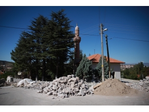 Osmanlı’nın İlk Hutbesinin Okunduğu Cami Bitirilmeyi Bekliyor