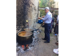 Şifa Kaynağı ’’Karaüzüm Pekmezi’’ İçin Emet’te Kazanlar Kaynatılıyor