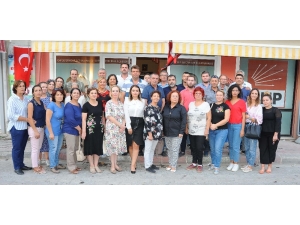 Chp’den Tunç Soyer’e Destek: "Büyükşehir Belediye Başkan Aday Adayı Olma Hakkı Vardır"