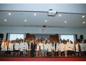 60 Öğrenci "Tıbbıyeli Yemini" Etti, Eğitime Başladı